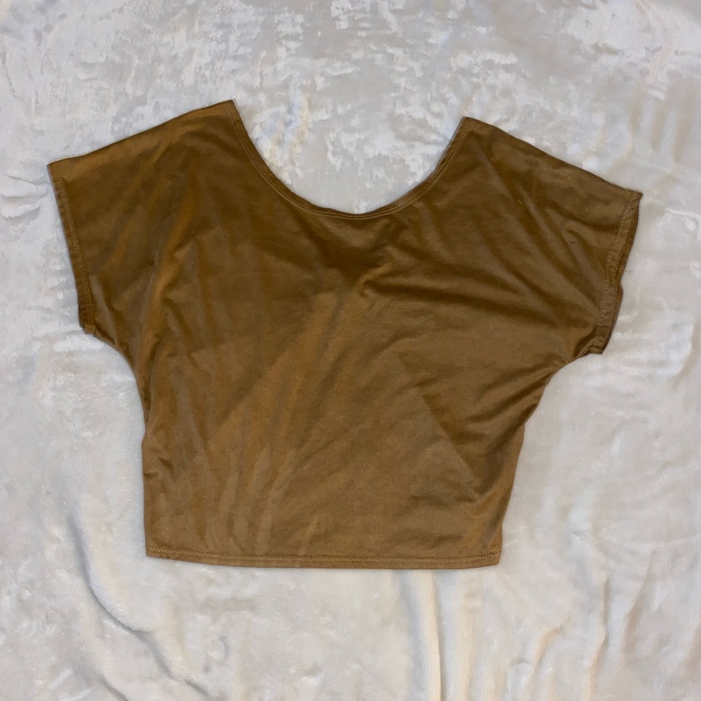 Small cropped short sleeve open back